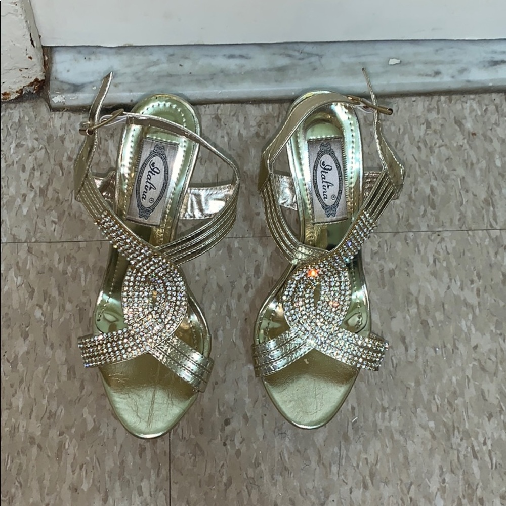 Gold with sequins high heels